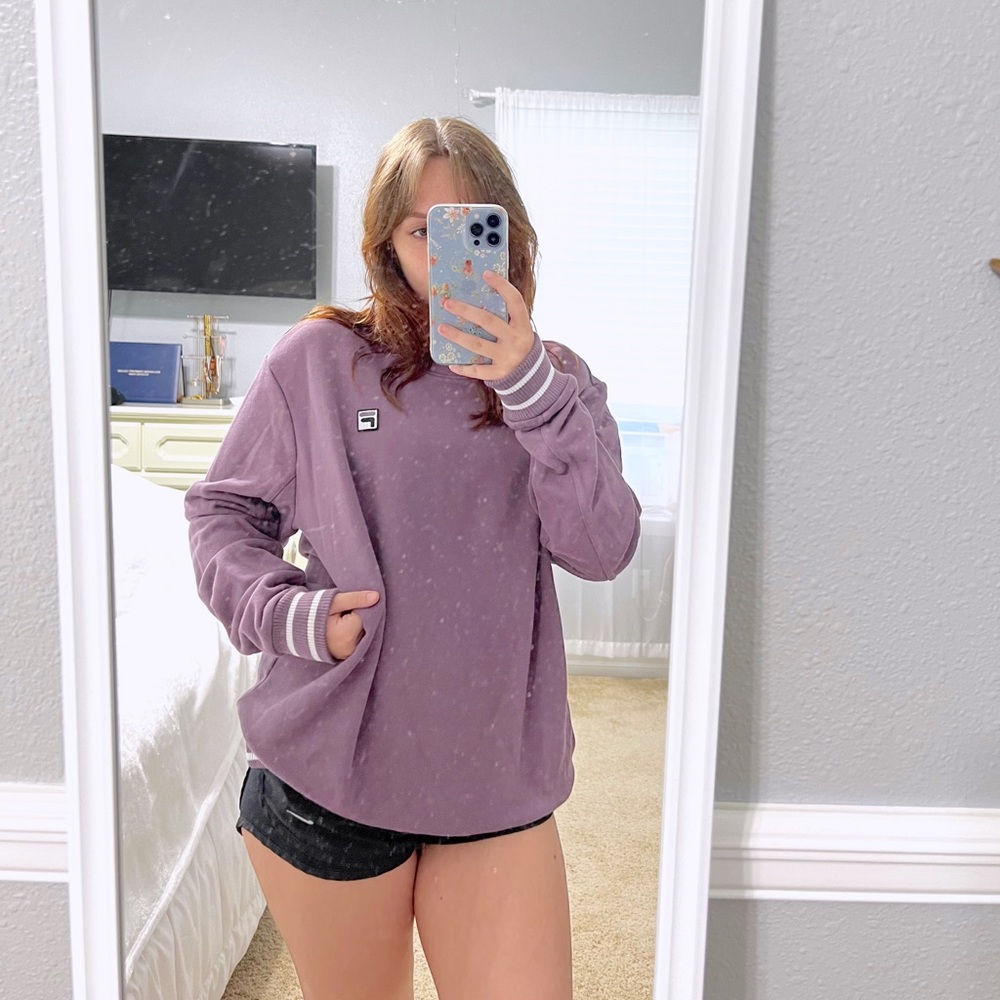 purple fila sweatshirt